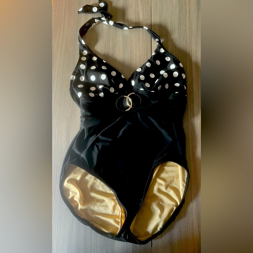 Carol Wior Women’s One-Piece Swimsuit – Size 18 – Halter, Underwire Support